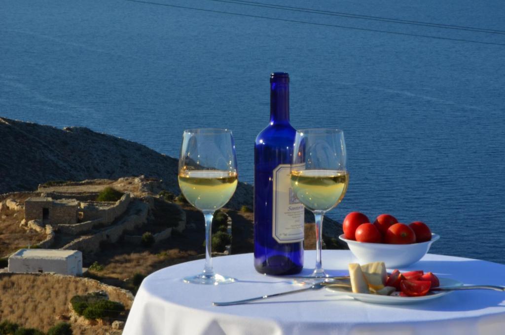 Mar Inn Hotel Folégandros Екстериор снимка